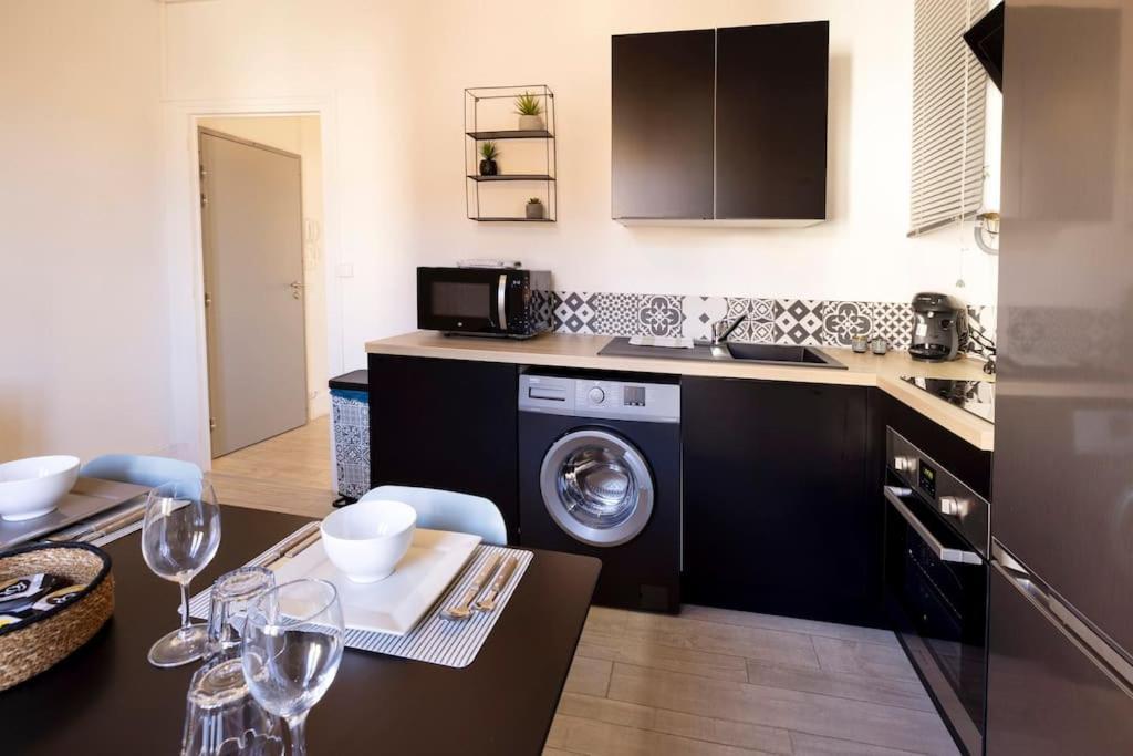 Le Cosy C - T2 Tout Equipe - Centre-Ville Gare Montluçon Екстериор снимка